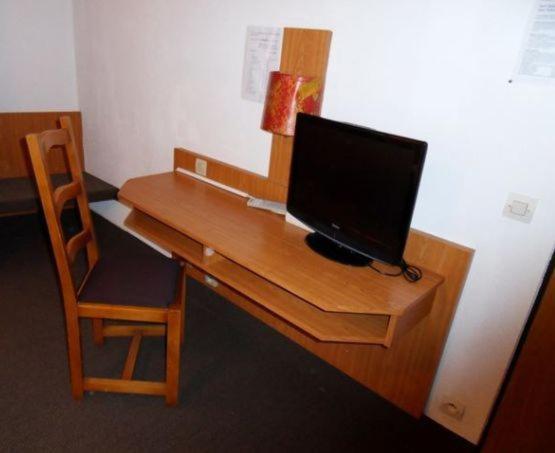 Hotel Restaurant Le Brochet Barr Room photo